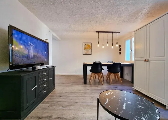 Travel Homes - Newgate 2, Elegant, Heart Of *